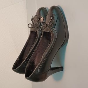 Naturalizer 3½" Heel Platform Shoe